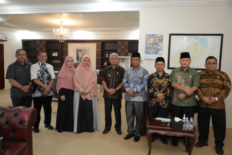 Jelang Wisuda IAIDU Asahan Audiensi Dengan Bupati Surya