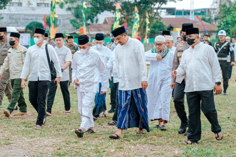 Perayaan Idul Adha 1443 H, Bobby Nasution : Indahnya Berbagi Untuk Meraih Taqwa