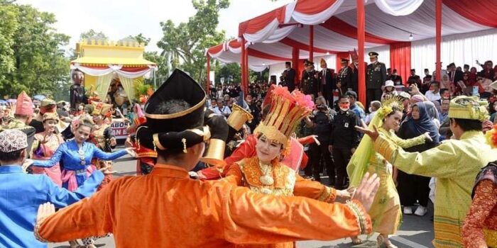 Kemeriahan Pawai Sambut Hari Kemerdekaan RI Ke-77 di Kota Medan