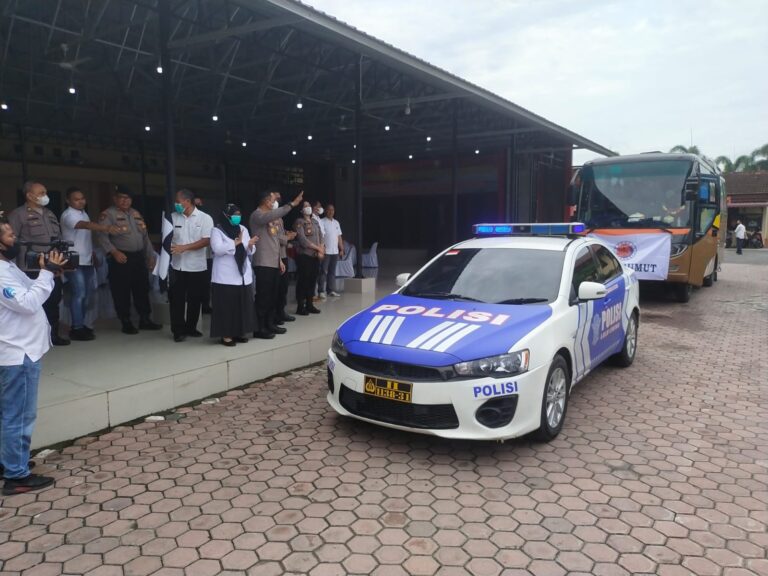 Kombes Pol Irsan Sinuhaji Lepas 6 Atlet Hapkido Deli Serdang Ikuti Kejurnas Sumbar