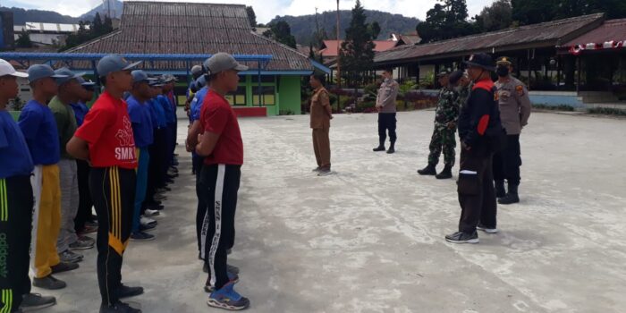 Danramil 04/SE Laksanakan Cek and ricek Latihan Anggota Paskibraka Di Kecamatan Merdeka