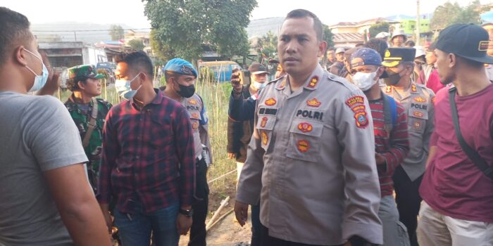 Simantek Kuta Gongsol dan Merdeka Ricuh Dengan PTPN 2 Tanjung Morawa, Kapolres AKBP Ronny Nicolas Berhasil Melerai