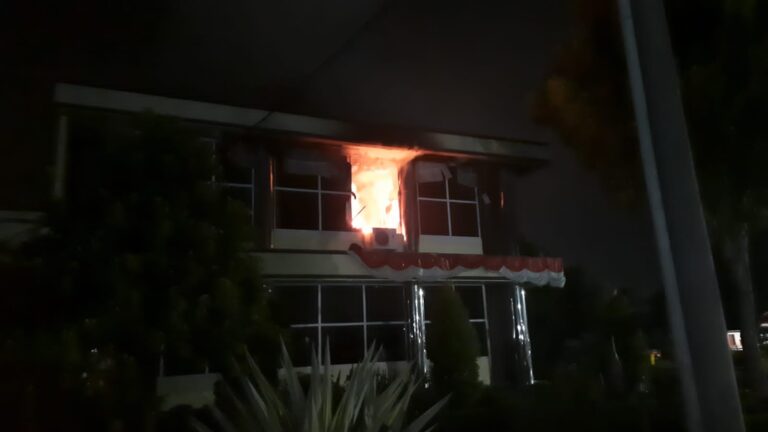 BREAKING NEWS: Gedung Ditreskrimsus Poldasu Terbakar