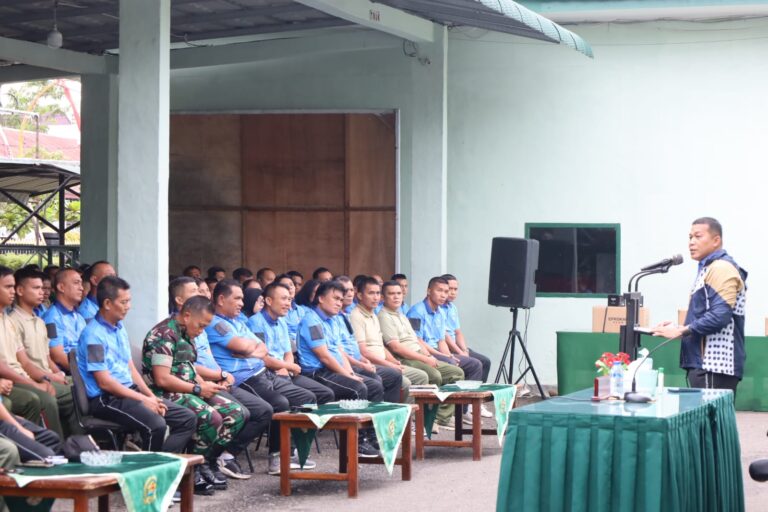 Disaat Jam Komandan, Danrem 023/KS Berikan Motivasi Kepada Personil Korem Sekawal Samudera