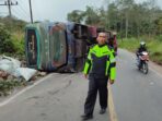 Bus Terguling di Pargarutan Tapsel, 9 Penumpang Terluka