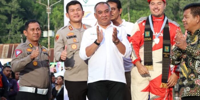 Kapolres Simalungun Ucapkan Selamat Kepada Para Juara Danau Toba Rally 2022