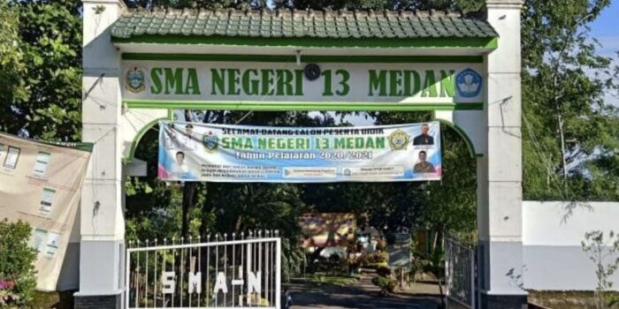 Parkir di SMAN 13 Medan Memberatkan Siswa, Kepala Sekolah Bungkam!