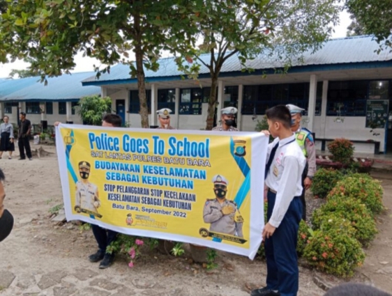 Police Goes To School, Satlantas Polres Batu Bara Laksanakan Sosialisasi OPS Zebra Toba 2022