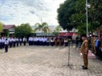 Waris Tholib Menjadi Pembina Upacara di SMP Negeri 1 Atap Tanjungbalai