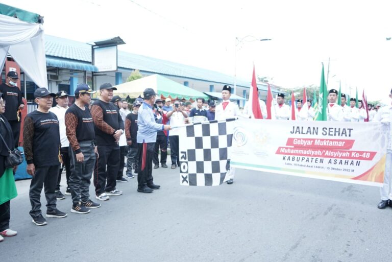 Wabup Asahan Lepas Ratusan Gerak Jalan Sehat PD Muhammadiyah