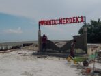 Pantai Merdeka Kampung Kito Desa Bagan Kuala Terus Lakukan Pembenahan