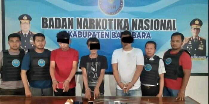 Tiga Terduga Bandar Sabu Diciduk BNN Batu Bara di Caffe Lesbi Air Putih