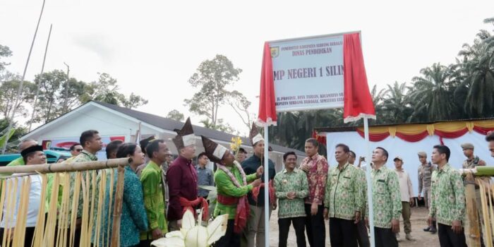 Darma Wijaya Resmikan Pembangunan Gedung Baru SMP Negeri 1 Silinda