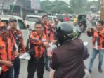 Pemuda Pancasila Medan Tuntungan Bagi Takjil Ke Masyarakat