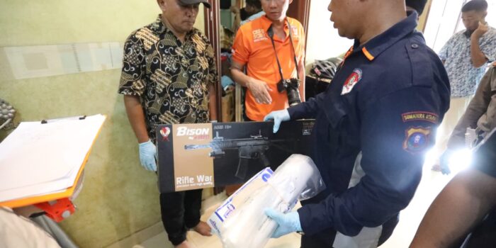 Polisi Sita Senjata Airsoftgun dan Barang Bukti Lainnya dari Rumah AKBP AH Terkait Kasus Penganiayaan