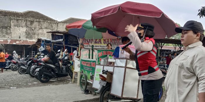 Polsek Medan Tuntungan Gencarkan Patroli Sasar Pasar Tradisional di Bulan Ramadan