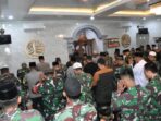 Jaga Sinergitas Prajurit TNI-Polri dan Masyarakat Sholat Subuh Bersama