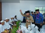 22 Jemaah Calon Haji Keluarga Besar Dinas Pendidikan Di Upah-Upah Bupati Asahan