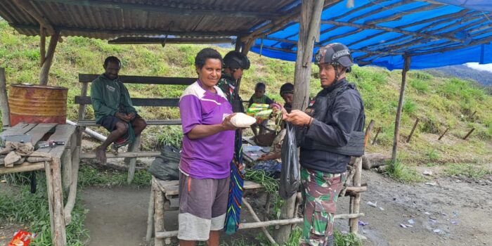 Masyarakat Distrik Yambi Merasakan Atas Kehadiran Satgas Yonif RK 115/ML