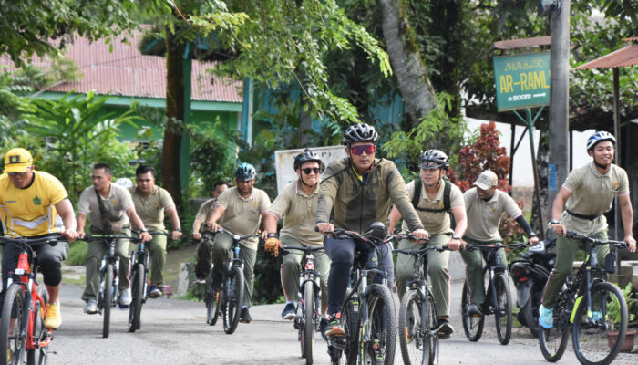 Danrem Kolonel Inf Lukman Hakim Bersama Prajurit Korem 023/KS laksanakan Gowes Jaga Kebugaran