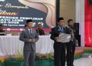 Alhudri Lantik Anggota KIP Gayo Lues Periode 2023-2028