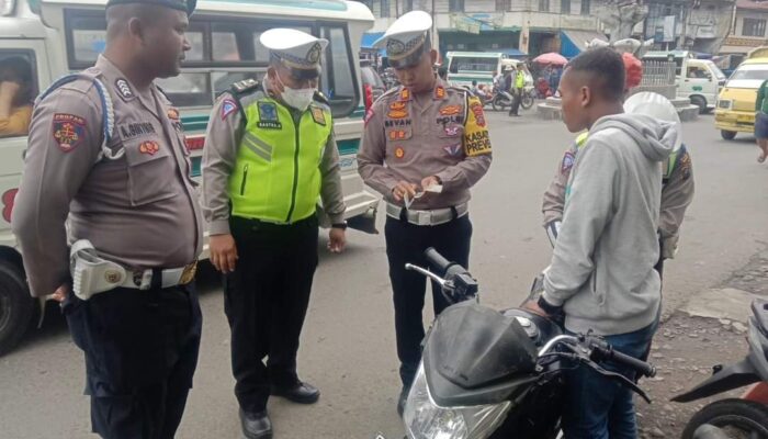 Operasi Zebra Toba-2023 , Kasat Lantas Polres Tanah Karo AKP Bevan Raga Utama : 93 Pelanggaran Kita Tilang Dan 205 Kita Tegur