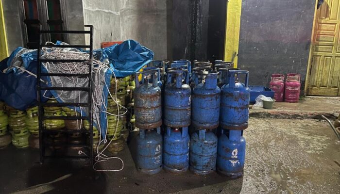 Polda Sumut Gerebek Pangkalan LPG Oplos Gas Bersubsidi di Labura, 2 Orang Tersangka