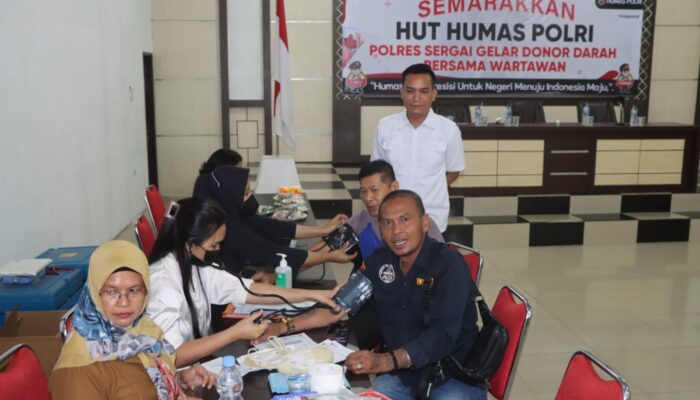 Semarakkan HUT Humas Polri ke 72, Polres Sergai dan wartawan Aksi Donor Darah