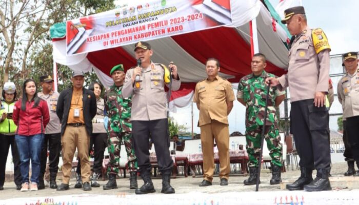 Siap Amankan Pemilu 2024, Polres Tanah Karo Simulasi Peragaan Sispamkota, AKBP Wahyudi Rahman:  Kita menunjukkan kepada stakeholder bahwa kita bersinergi untuk mengamankan Pemilu 2023/2024