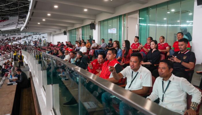 Menpora Dito Saksikan Perjuangan Timnas Indonesia U-20 lawan Thailand U-20 di Gelora Bung Karno