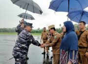 Pj Bupati Simeulue Sambut Kedatangan Pangkoarmada I Beserta Rombongan