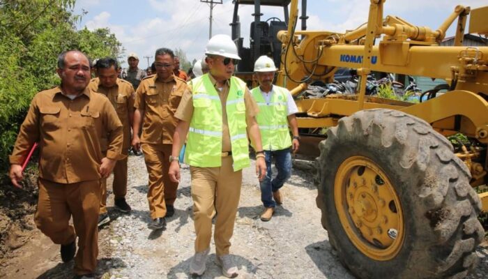 Perhatian Bupati Taput: Groundbreaking Rekonstruksi Jalan Simpang Aek Mas – Batu Gonting