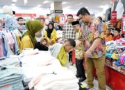 Wali Kota Medan Ajak Anak Yatim Berbelanja Baju Lebaran