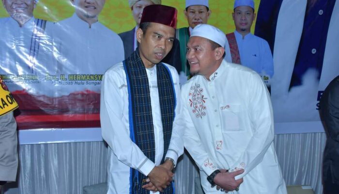 Tabligh Akbar Bersama Ustadz Abdul Somad di Masjid Jami Ibrahim Daha Utara