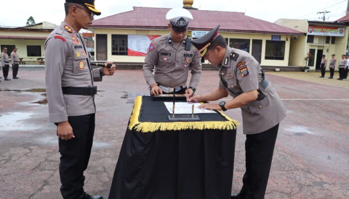 Kapolres Dairi Pimpin Sertijab, Tekankan Pentingnya Pengalaman dan Adaptasi dalam Tugas Baru