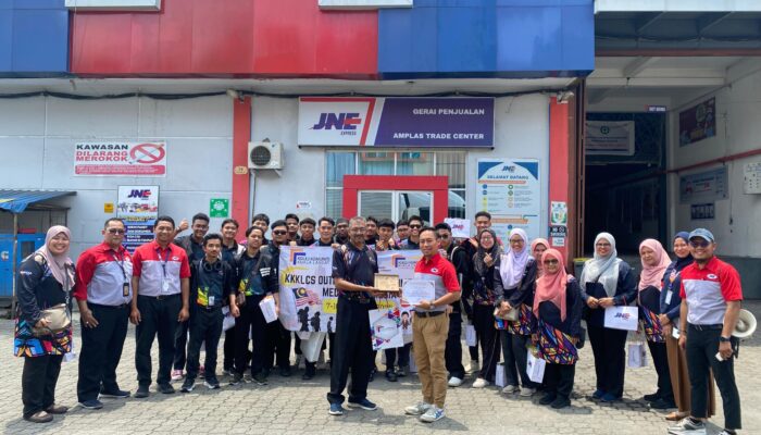 Peduli dengan Pendidikan, JNE Medan Kembali Menerima Kunjungan Industri Kampus dari Malaysia