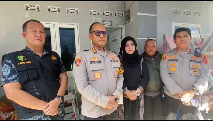 Kapolrestabes Medan Beri Semangat dan Sambangi Kediaman SH