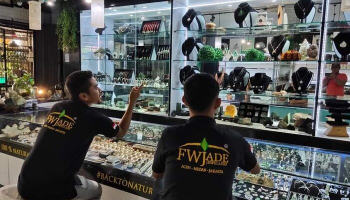 FWJADE Medan Giok: Rahasia Toko Batu Mulia yang Tetap Bertahan Sejak 2009