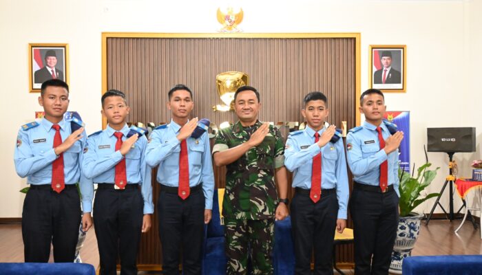 Pangkosek I Sambut Taruna Nusantara, Perkuat Semangat Bela Negara Generasi Muda