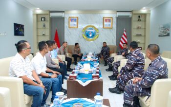 Kapolres Pelabuhan Belawan AKBP Rosef Efendi saat silaturahmi di Mako Kodaeral I Belawan