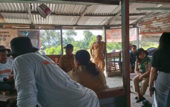 Pertemuan desa membahas pencegahan penyakit PMK pada ternak lembu di Tanjung Merawa