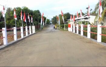 Jembatan Armco di Desa Sei Litur Tasik, Sawit Seberang, Langkat, kembali difungsikan pascabanjir