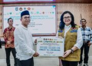 Pemko Medan Salurkan Bantuan Tahap II Perbaikan Rumah Korban Banjir, 50 KK Terima Rp1,095 Miliar