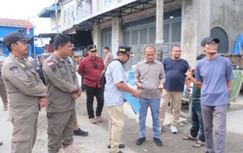 Wali Kota Tanjungbalai Tinjau Perbaikan Jalan Asahan dan Veteran, Pedagang Diminta Tertib